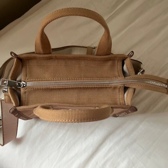 MARC JACOBS The Jacquard Small Tote Bag – Camel - Authentic - New Without Tags - Picture 8 of 9